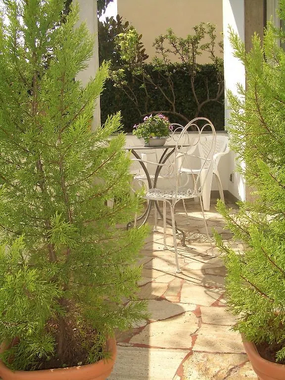 B&B Lucca Porta Sant'Anna 3*,
